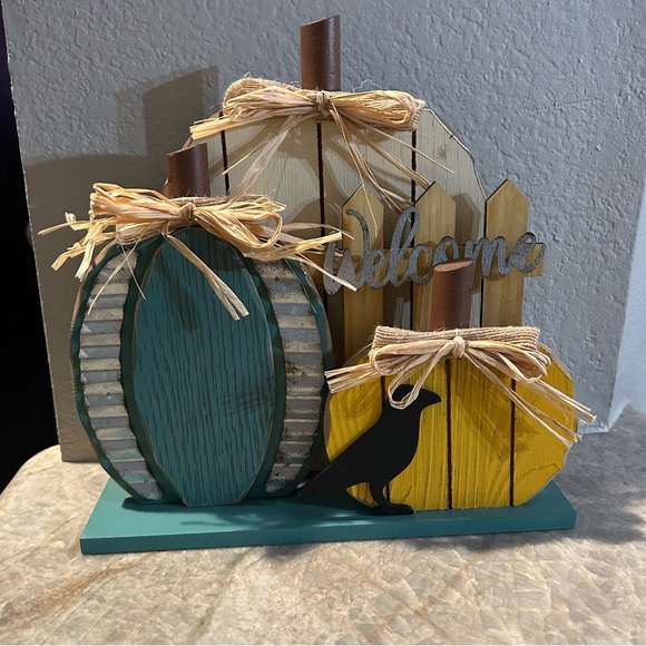 Fall Decor - Picture 2 of 7